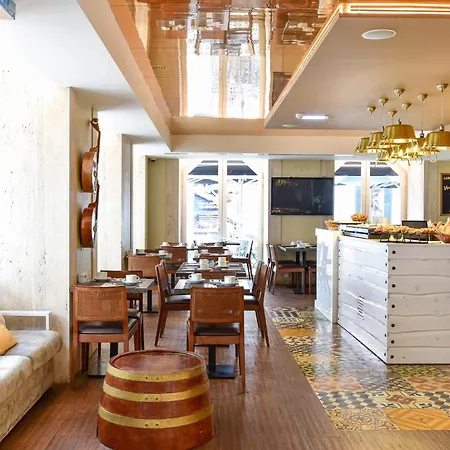 My Story Ouro 3* Lizbona